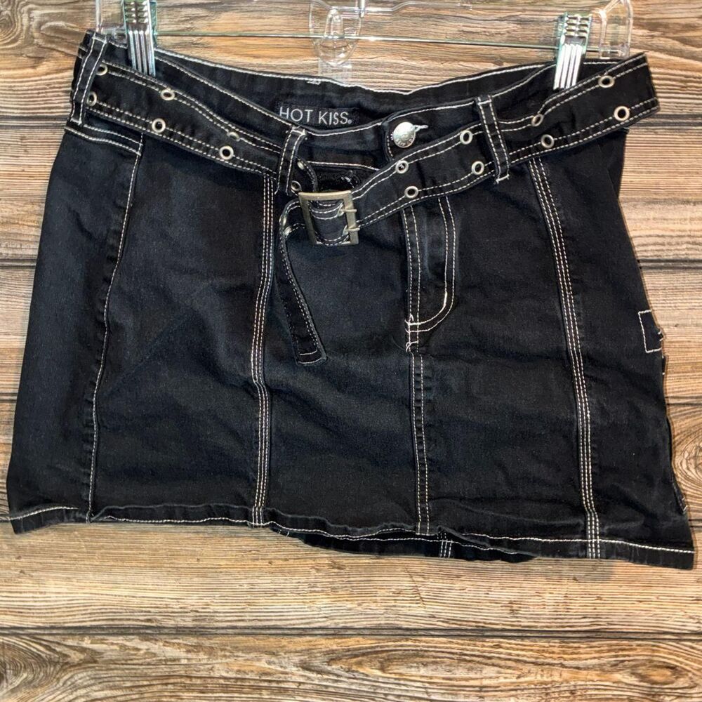 Hot-kiss Women's Black Skirt